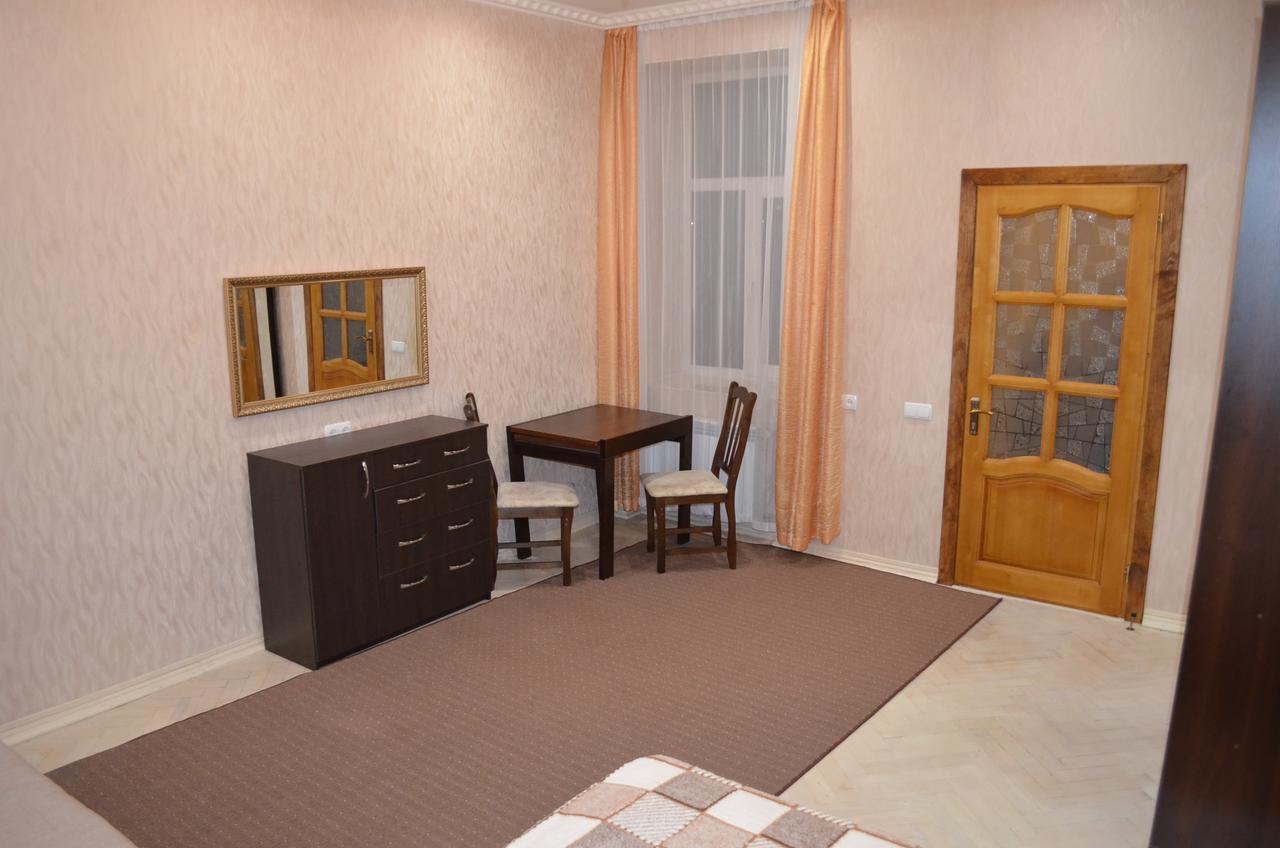 Stepana Bandery Str. 19 Apartment Liov Exterior foto