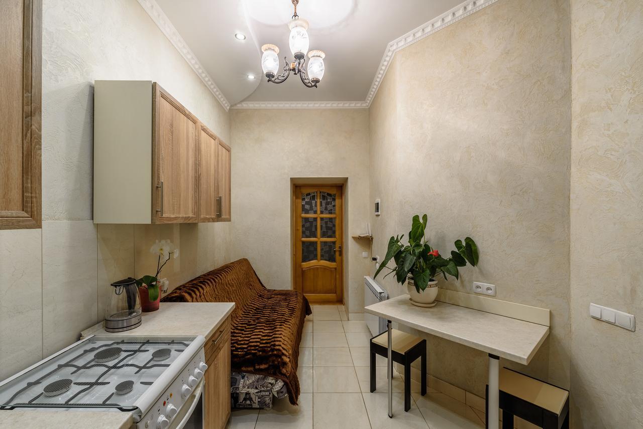 Stepana Bandery Str. 19 Apartment Liov Exterior foto